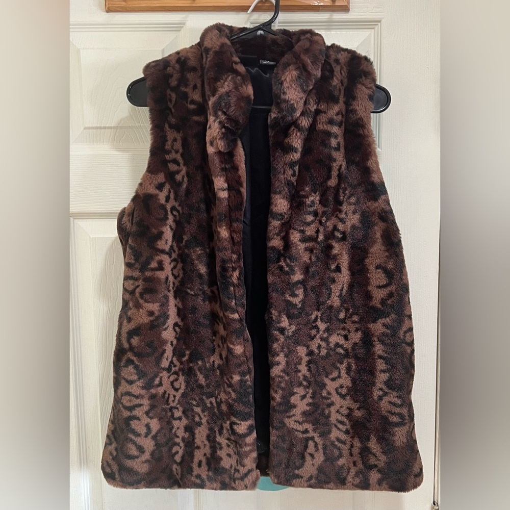 LAST CHANCE - Rachel Zoe Faux Fur Vest
